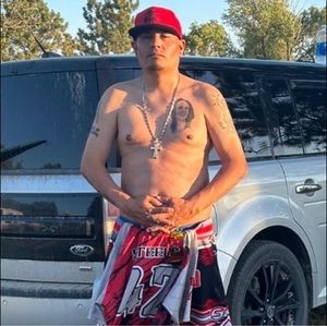 Meet your Posher, Travis